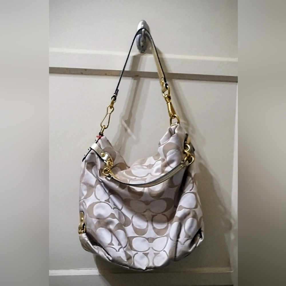 Designer Coach Signature Classic Hobo Satchel Purse Logo Gold Beige Bag Medium